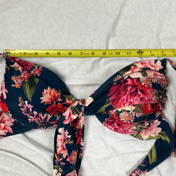 Azura Australia Floral Bikini Top | Size US 6 - Picture 7 of 7